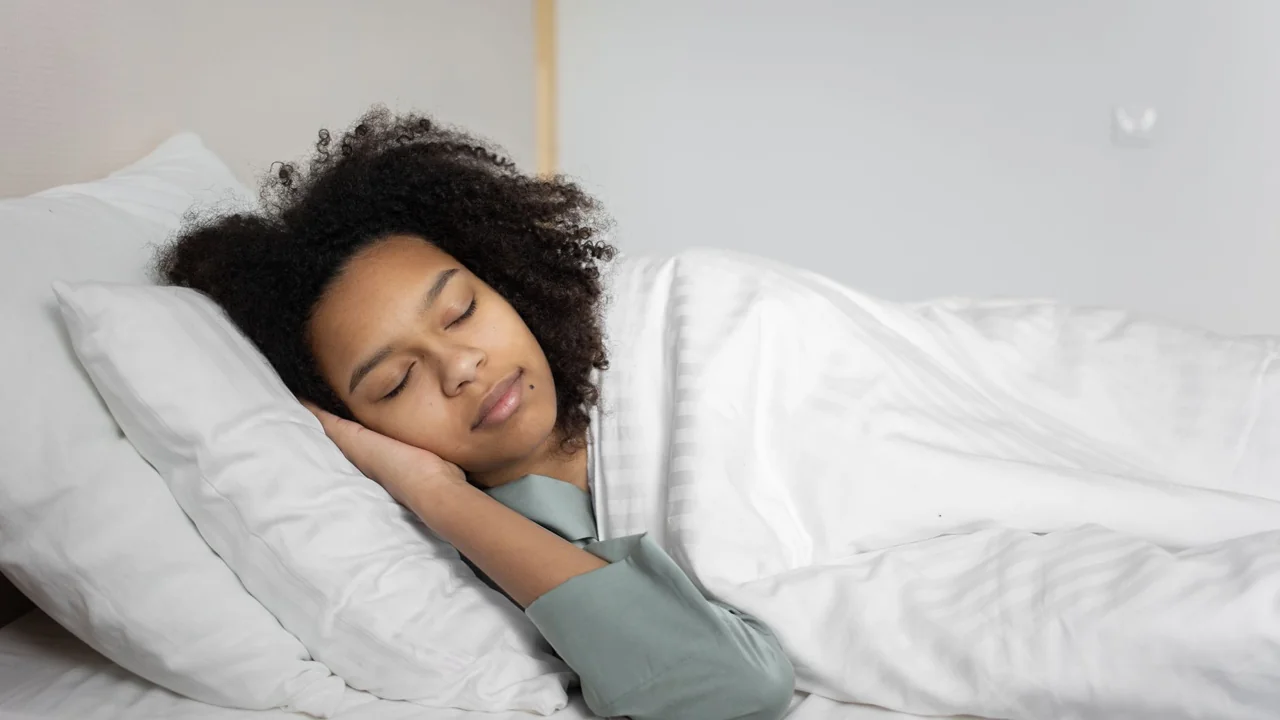 ぐっすりと眠る様子